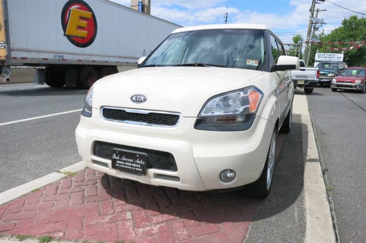 $6995 : 2011 Soul ! image 9