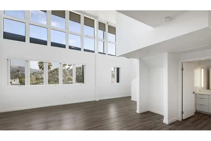 $1700 : 3 bedroom apartment image 7