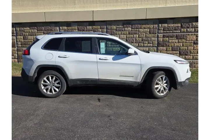 $8299 : Jeep Cherokee 2014 4x4 Limit image 7