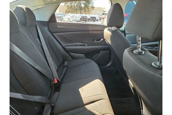 $14991 : Hyundai ELANTRA 2022 SEL 4dr image 9