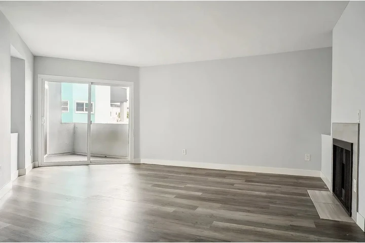 $950 : Accommodation for rent image 1