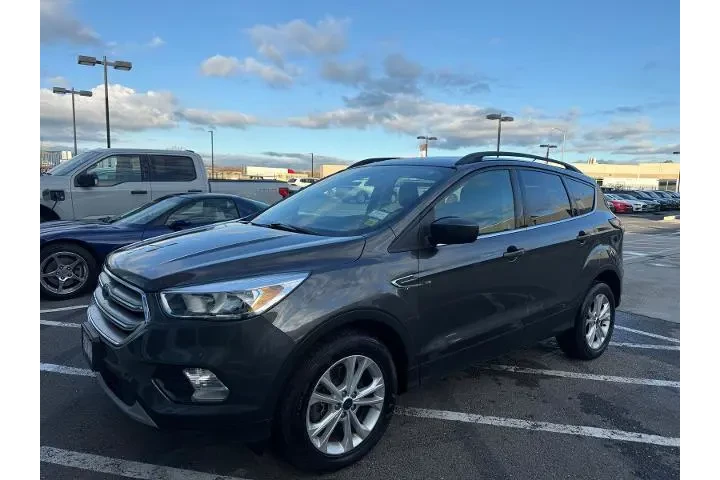 $11950 : Ford Escape 2018 AWD SE 4dr image 1