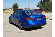 $27650 : Nissan Altima 2025 2.5 SV 4d thumbnail