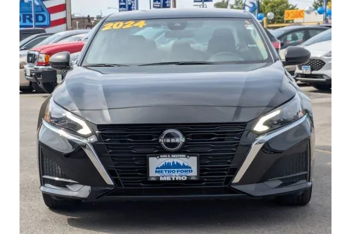 $19800 : Nissan Altima 2024 2.5 SV 4d image 9