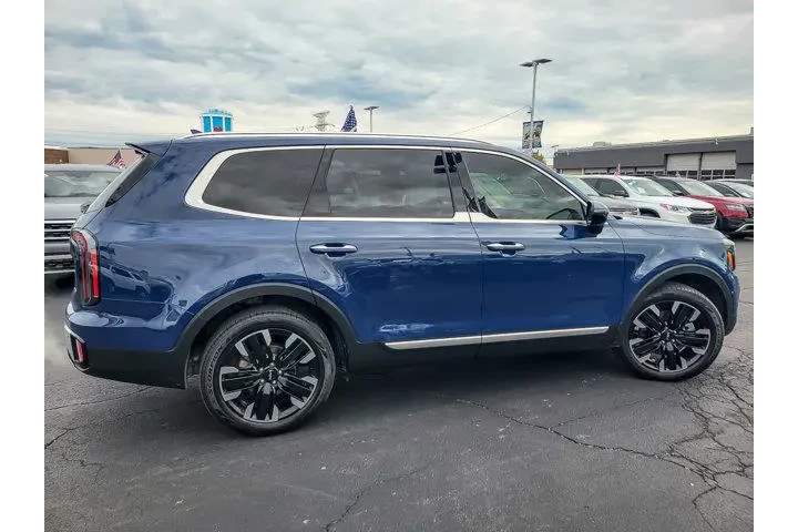 $29998 : Kia Telluride 2023 AWD SX 4d image 8