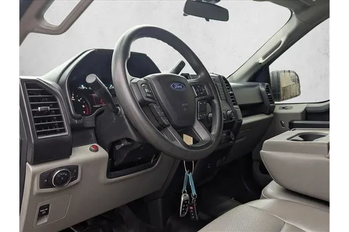 $28508 : Ford F-150 2020 4x4 XL 4dr S image 9