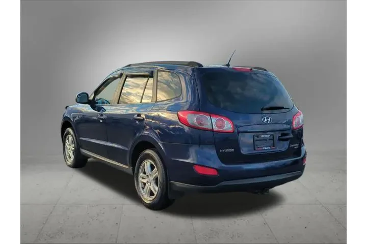 $4000 : Hyundai SANTA FE 2010 AWD GL image 4