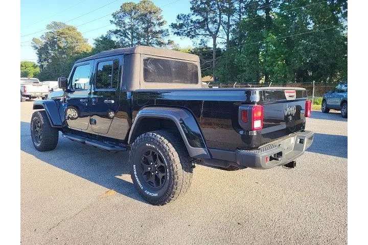 $29498 : Jeep Gladiator 2021 4x4 Free image 3
