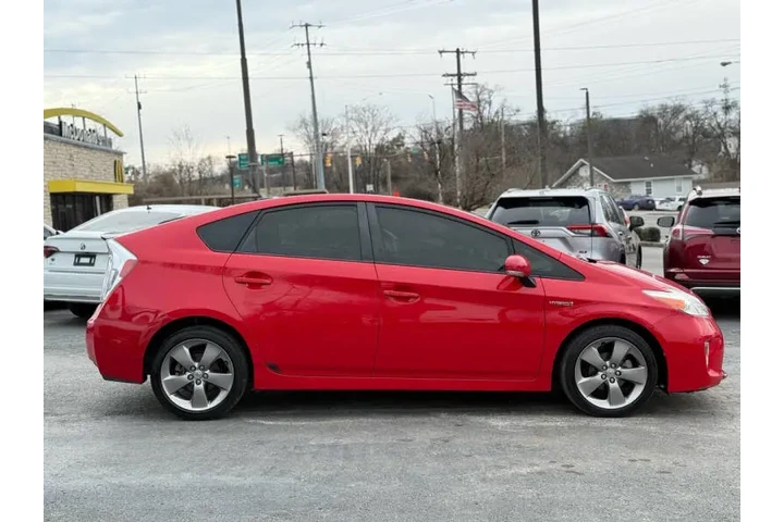 $9995 : 2015 Prius Persona Series image 6