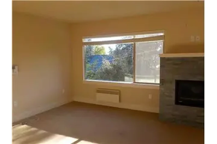 $2600 : Rental property with 1 bedro image 10