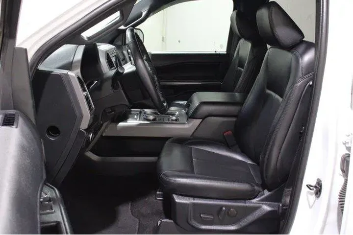 $32889 : Ford Expedition 2021 4x4 XLT image 3