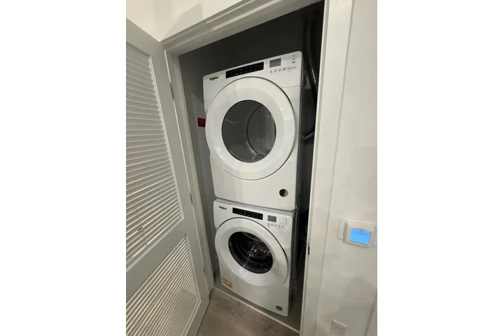 $1100 : Apto 1H con parking privado image 9