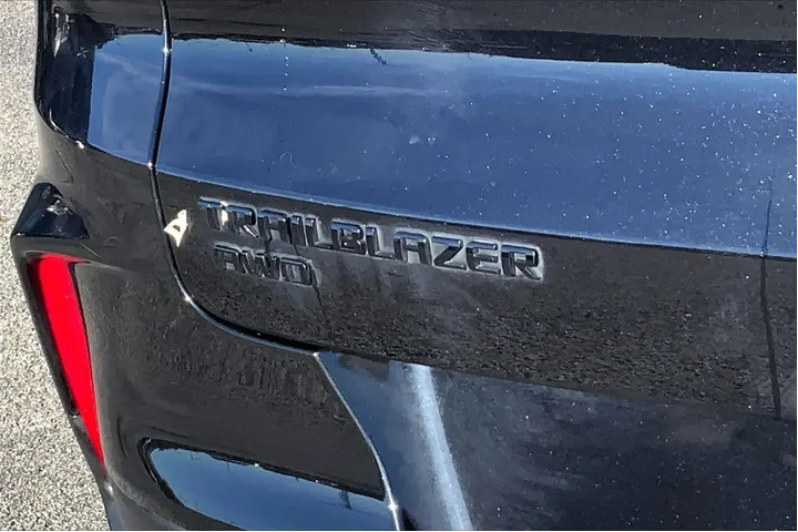 $19588 : Chevrolet Trailblazer 2023 4 image 9