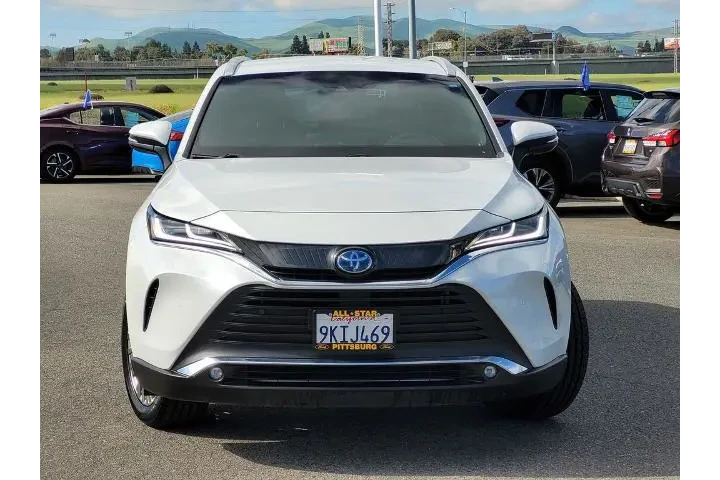 $35200 : Toyota Venza 2024 AWD LE 4dr image 2