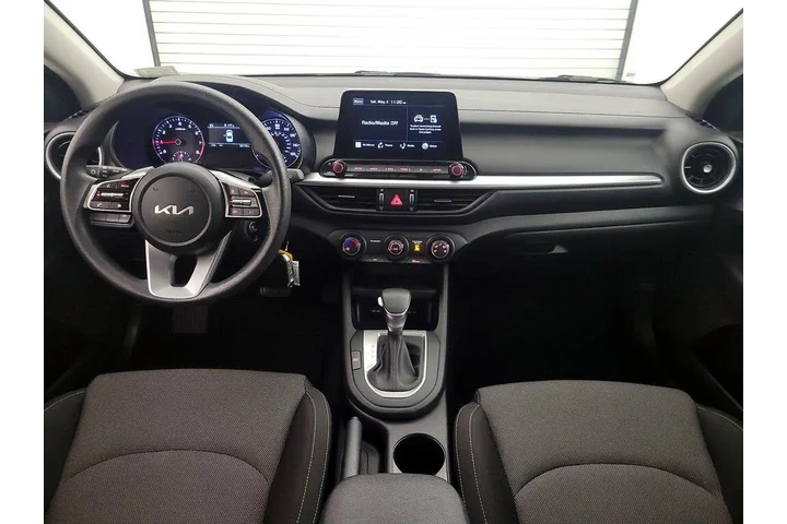 $18998 : Kia Forte 2023 LXS 4dr Sedan image 9