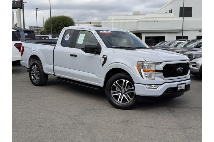 $29995 : Ford F-150 2022 4x2 XL 4dr S image 2