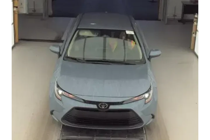 $18289 : Toyota Corolla 2023 LE 4dr S image 3