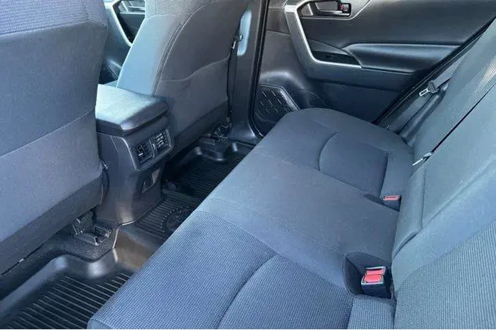 $27500 : Toyota RAV4 Hybrid 2021 AWD image 7