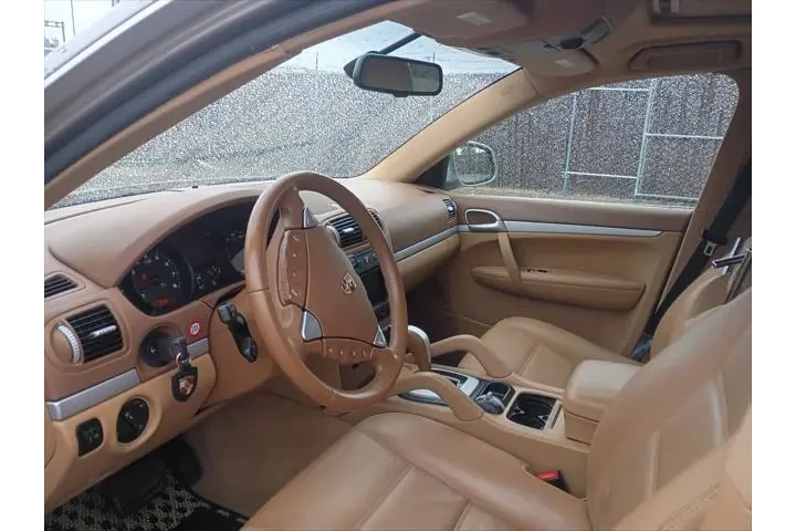 $10900 : Porsche Cayenne 2006 AWD 4dr image 6
