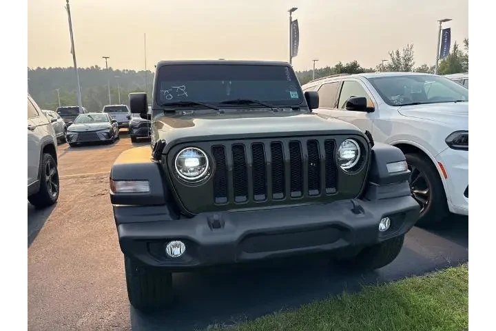 $28812 : Jeep Wrangler Unlimited 2022 image 3