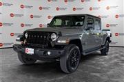 $33888 : PRE-OWNED 2022 JEEP GLADIATOR thumbnail