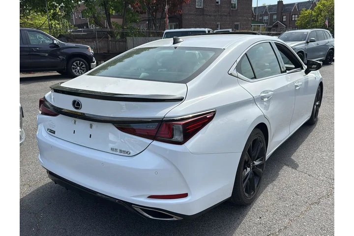 $32990 : Lexus ES 350 2021 F SPORT 4d image 6