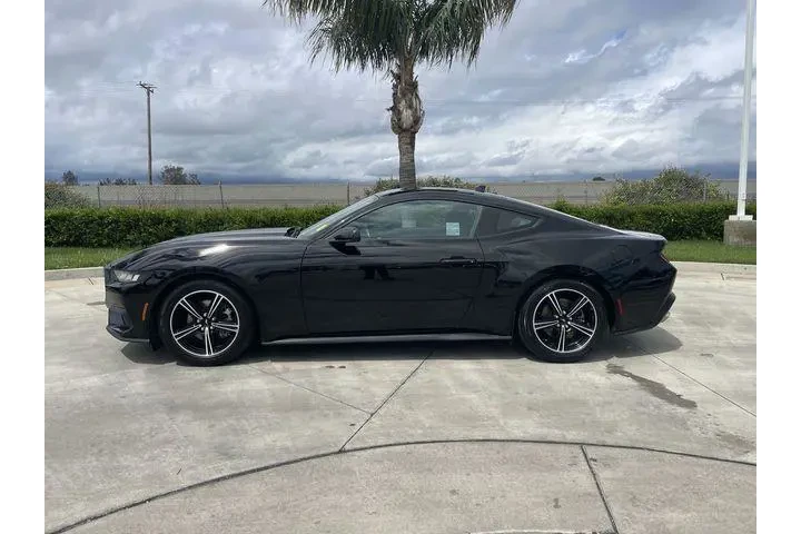 $29578 : Ford Mustang 2024 EcoBoost 2 image 5
