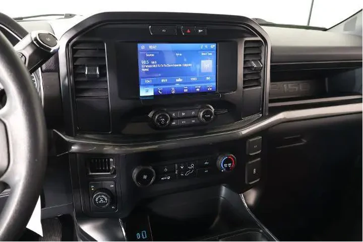 $38175 : Ford F-150 2023 4x4 XL 4dr S image 5