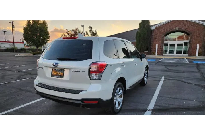 $14400 : 2018 Forester 2.5i image 9