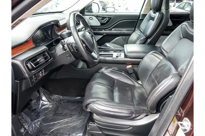 $38877 : Lincoln Aviator 2020 AWD Res image 10