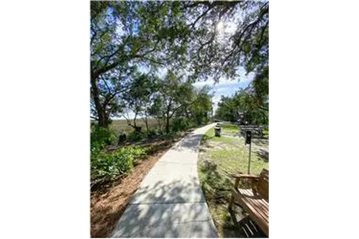 $1600 : Rental property with 2 bedro image 4