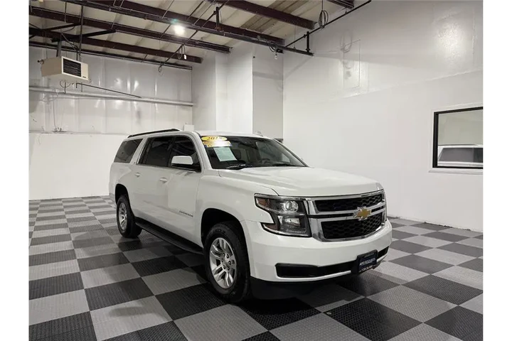 $22049 : Suburban 2018 image 1