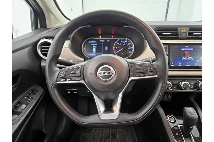 $18998 : Nissan Versa 2022 SV 4dr Sed image 10