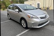 $12800 : 2012 TOYOTA PRIUS V2012 TOYOT thumbnail