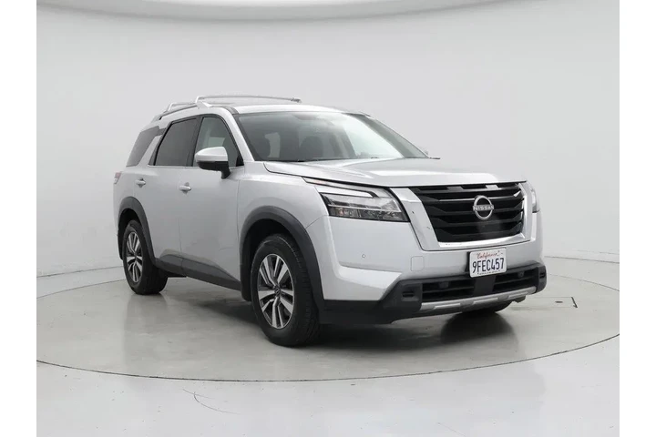 $29998 : Nissan Pathfinder 2023 SL 4d image 1