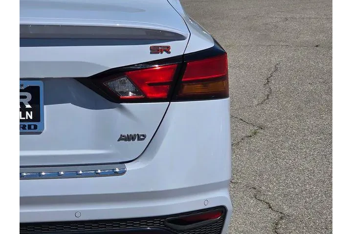 $20927 : Nissan Altima 2023 AWD 2.5 S image 6