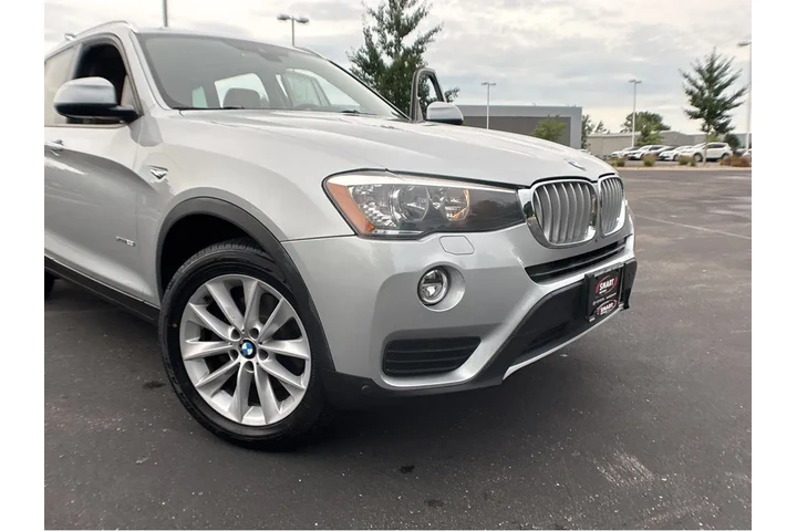 $17696 : 2017 X3 xDrive28i image 7