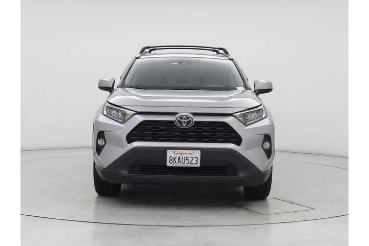$23998 : Toyota RAV4 2019 XLE Premium image 5