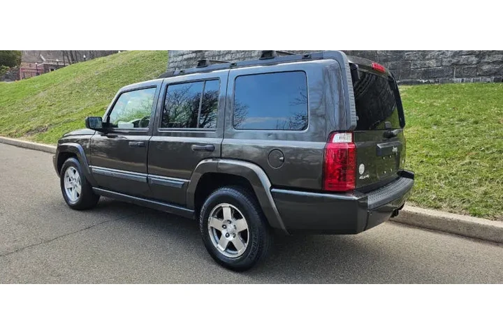 $4995 : 2006 Commander image 5