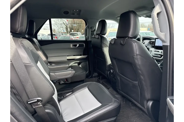$25995 : Ford Explorer 2023 XLT 4dr S image 6