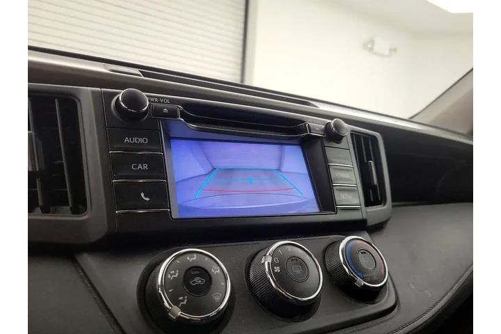 $16998 : Toyota RAV4 2018 LE 4dr SUV image 7