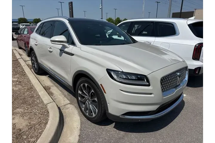 $28955 : Lincoln Nautilus 2021 Reserv image 2