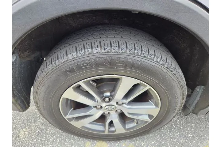 $19991 : Toyota RAV4 2016 AWD XLE 4dr image 9