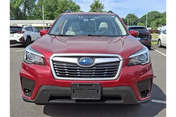 $21789 : Subaru Forester 2019 AWD Pre image 2