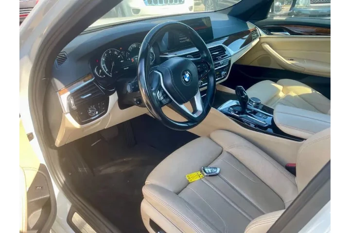 $12900 : 2017 BMW 5 Series 530i image 8