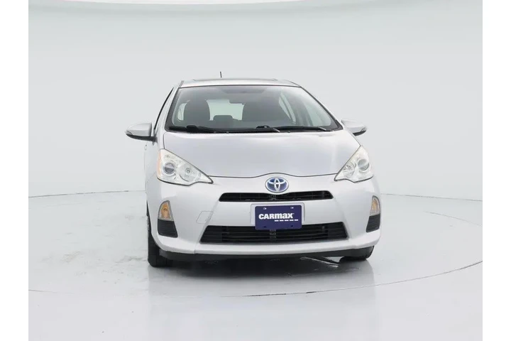 $14599 : Toyota Prius c 2014 Three 4d image 5