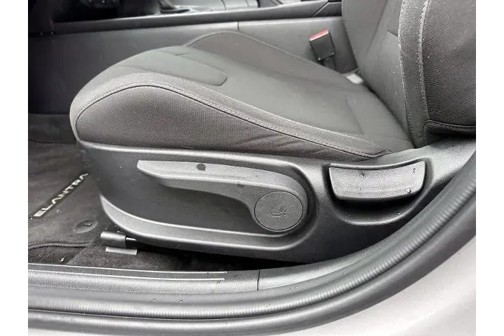 $16999 : Hyundai ELANTRA 2023 SEL 4dr image 10