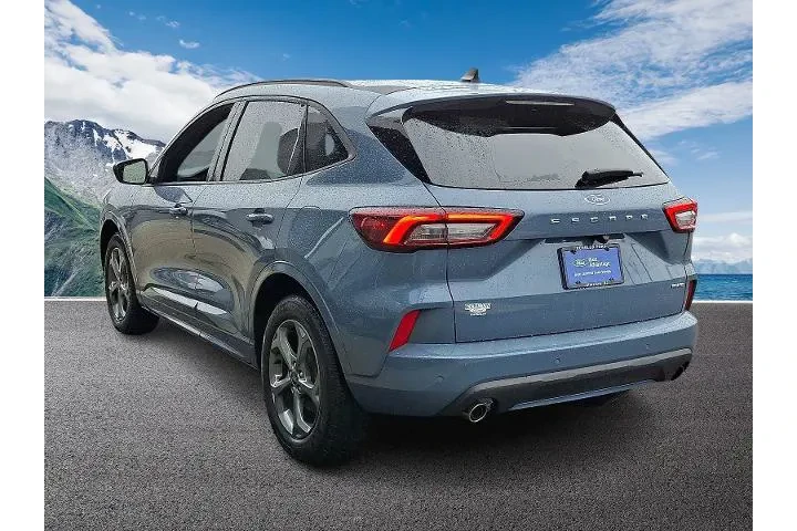 $22997 : Ford Escape 2023 AWD ST-Line image 4