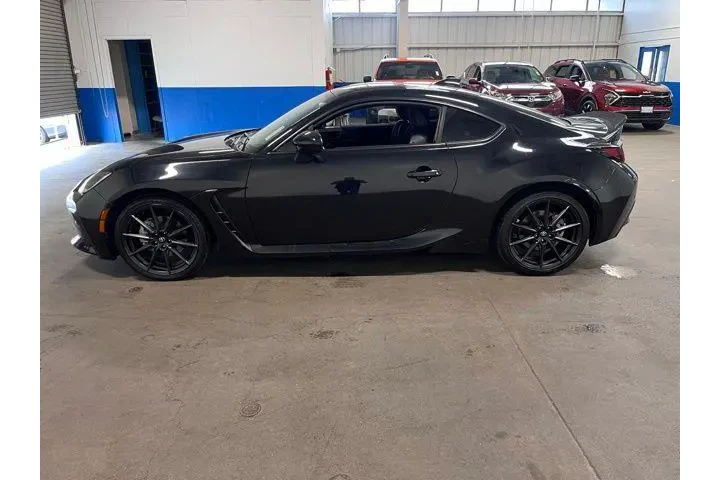 $30940 : Toyota GR86 2023 Premium 2dr image 6