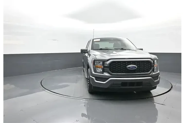 $29979 : Ford F-150 2023 4x2 XL 4dr S image 2